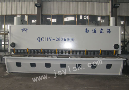 QC11Y-20*6000液壓閘式剪板機(jī)