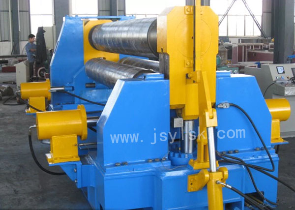 水平下調(diào)式卷板機(jī)