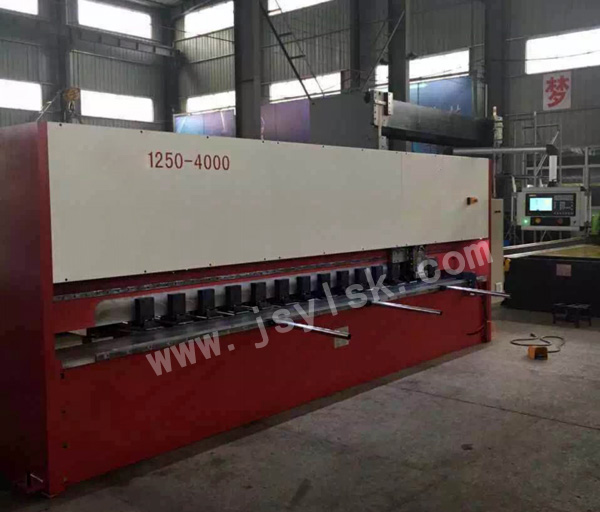 立式數(shù)控刨槽機(jī)