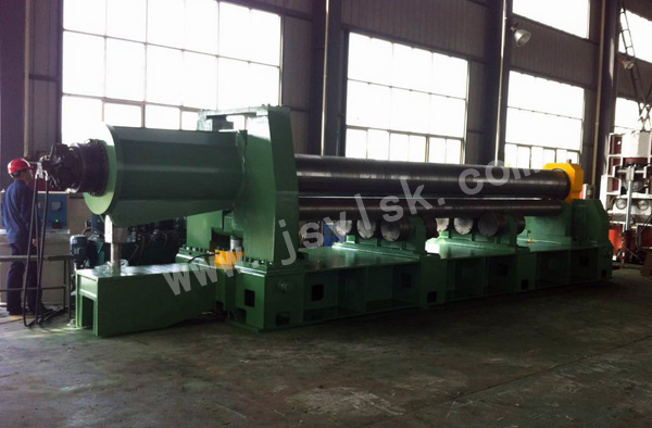 水平下調(diào)式卷板機(jī)