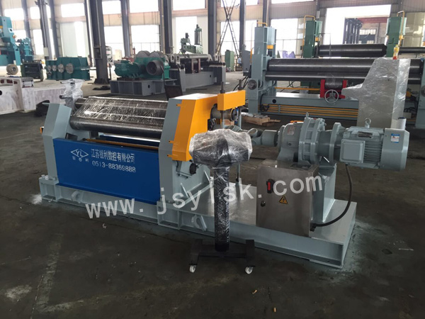 機械三輥非對稱式卷板機