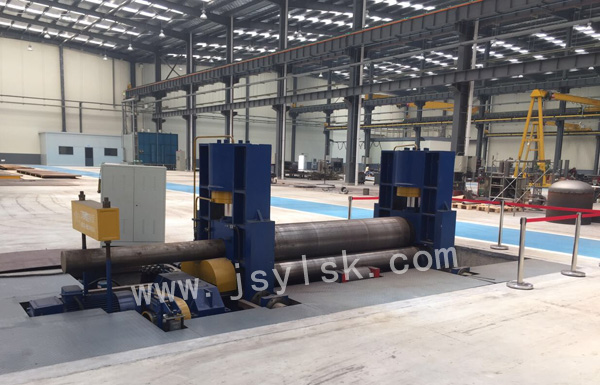 中小型上輥萬(wàn)能式卷板機(jī)