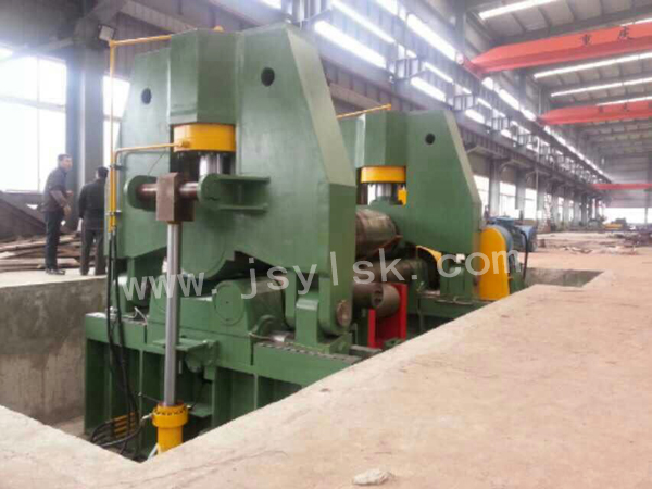 大型卷板機(jī)