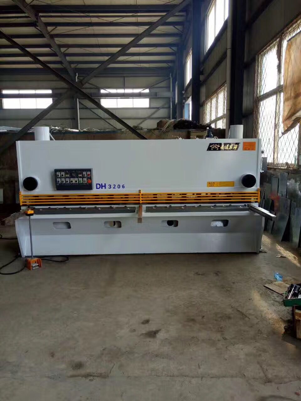 南通東海機(jī)床制造集團(tuán)剪板機(jī)折彎機(jī)客戶使用案例