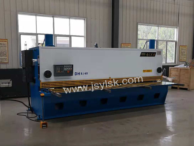 QC11Y-8*4000液壓剪板機(jī)