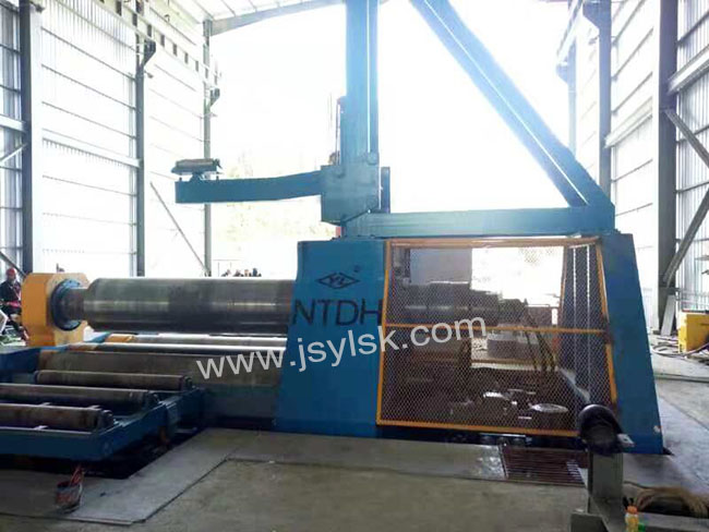 四輥卷板機(jī)